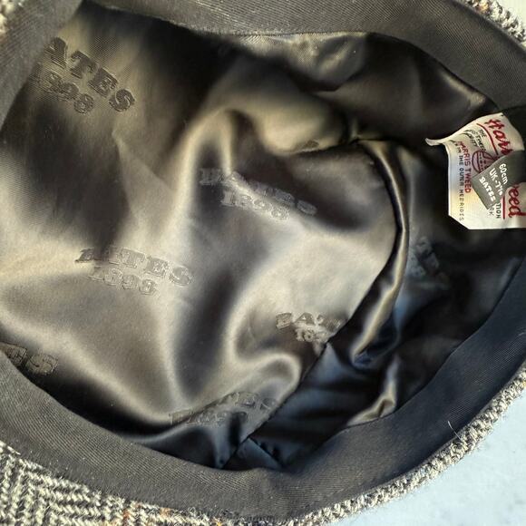 Harris Tweed Herringbone Newsboy Cap – Bates 1898 US 7 1/2 Wool Hat Gray Black - Picture 7 of 11